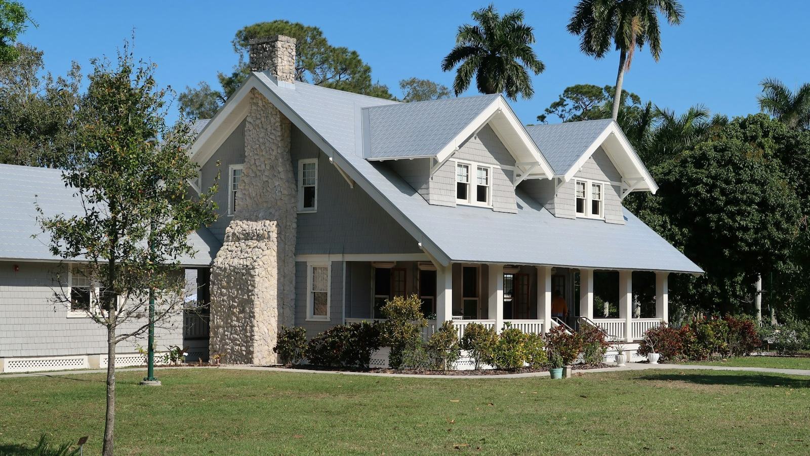 Spacious Family Homestead